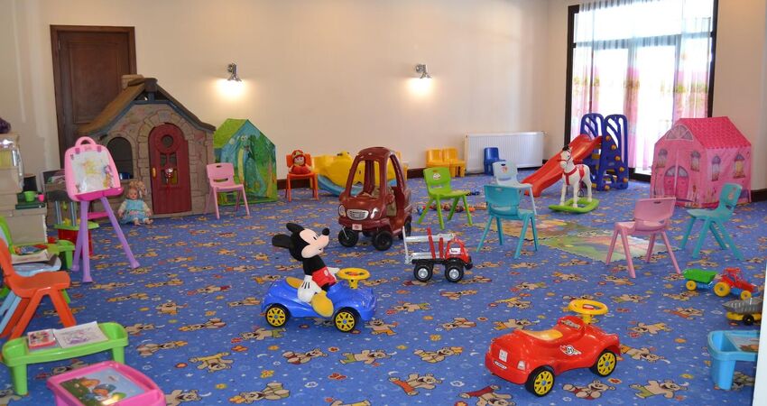 Duja Chalet Ski Center Otel